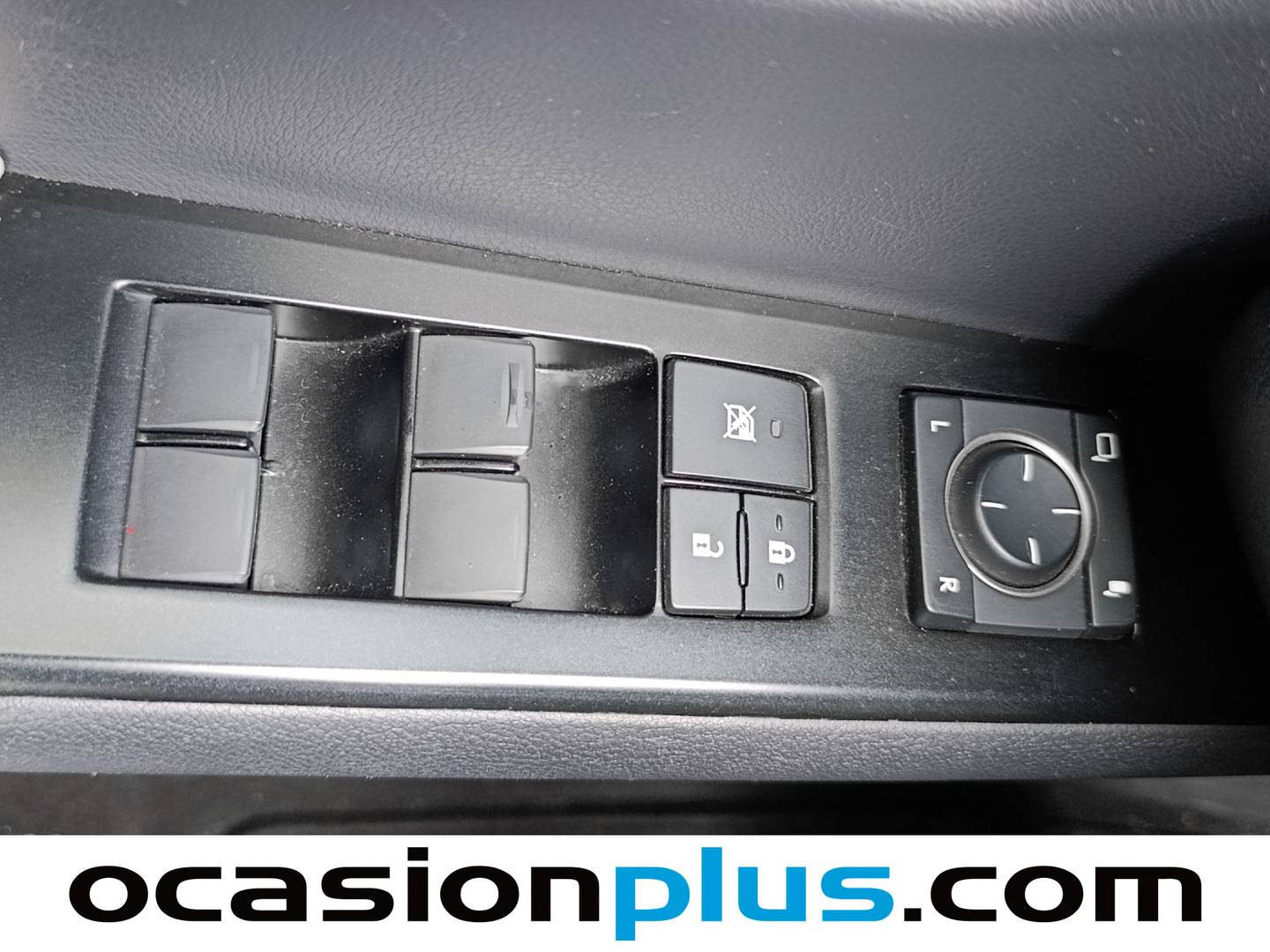 Foto Lexus UX Lexus UX 250h Business 2WD (184 CV)