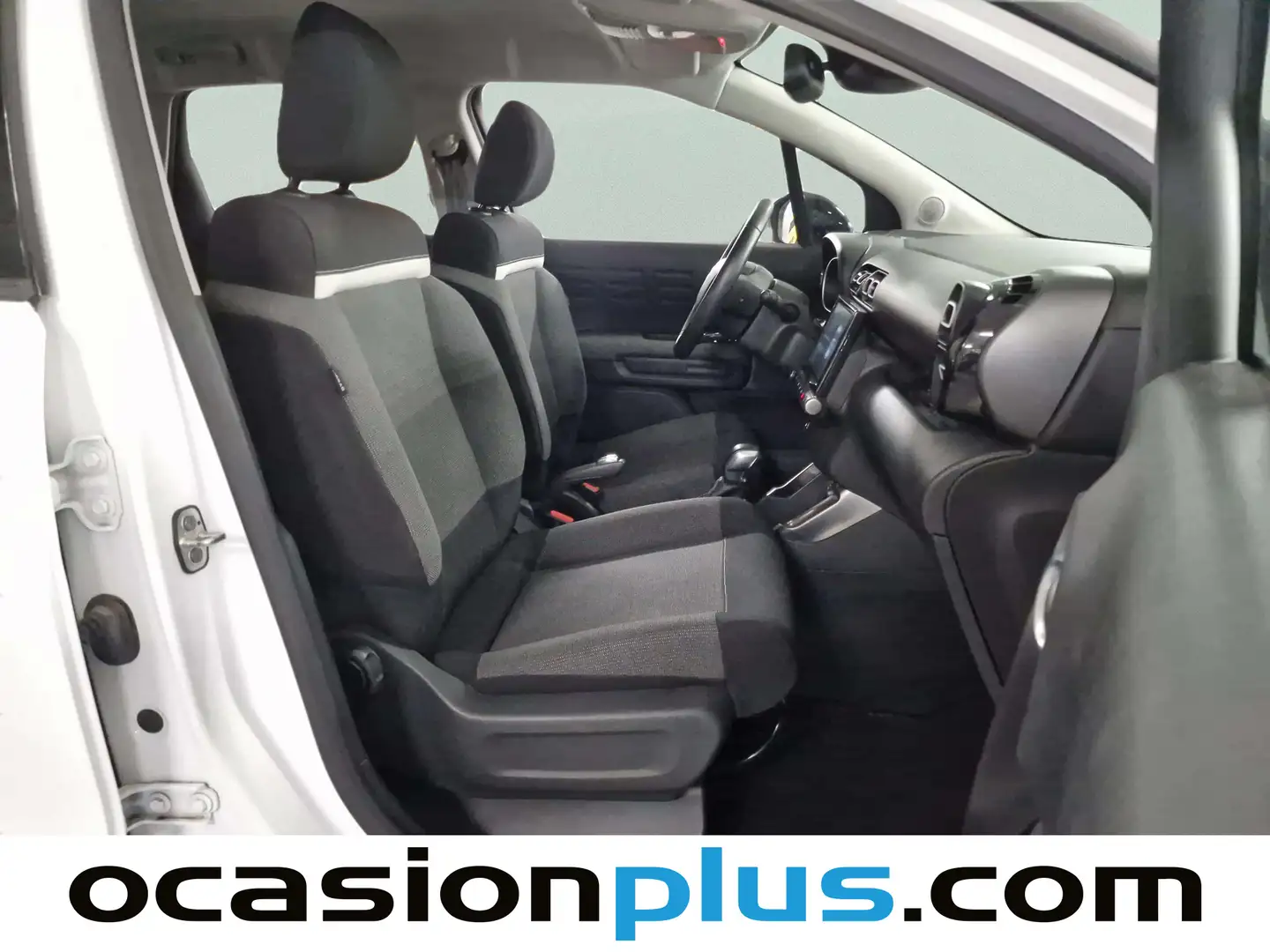 Foto Citroën C3 Aircross Citroen C3 Aircross PureTech 130 Shine Pack EAT6 (131 CV)