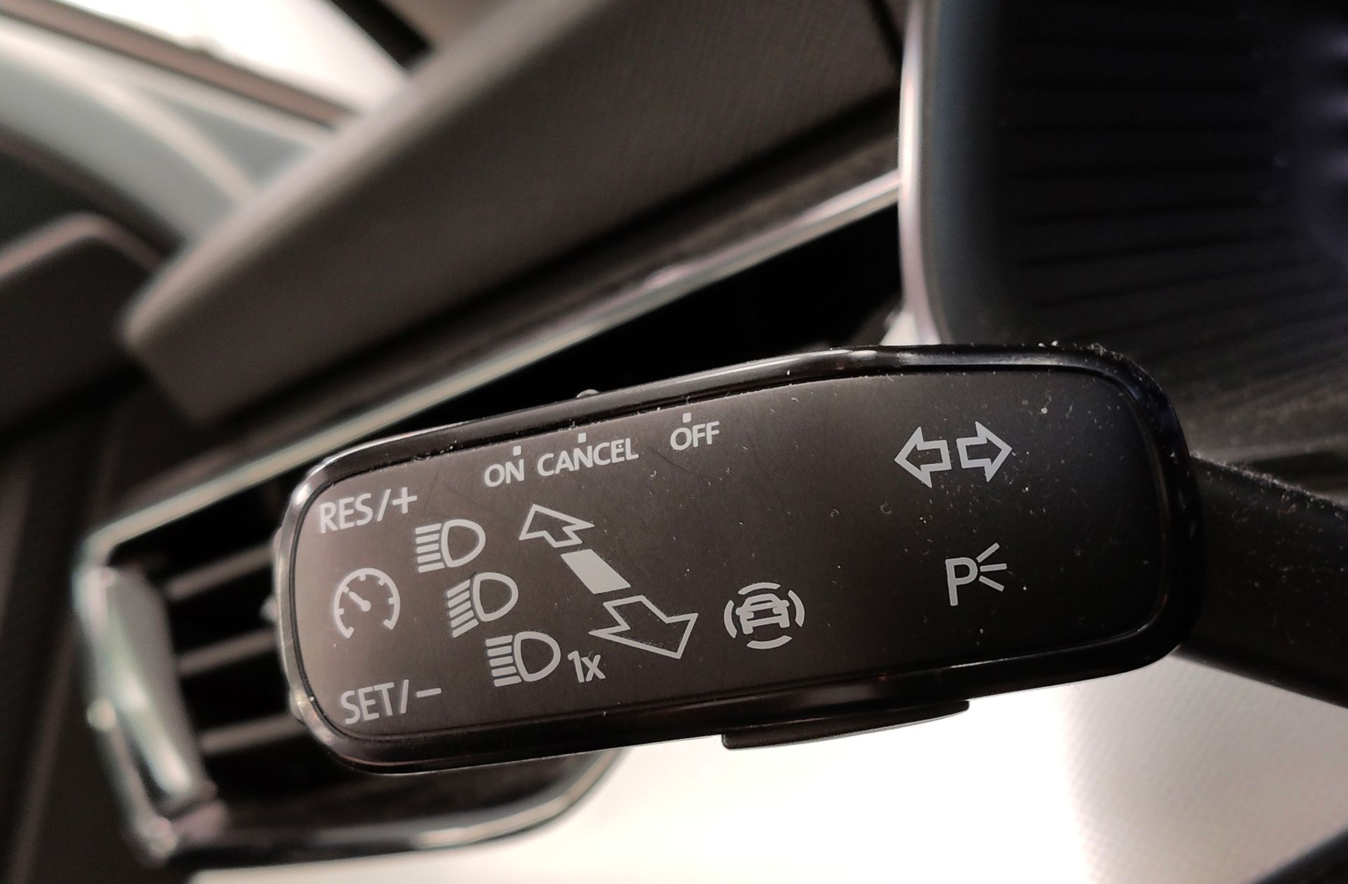 Škoda Kamiq 1.0 TSI Ambition - foto 25
