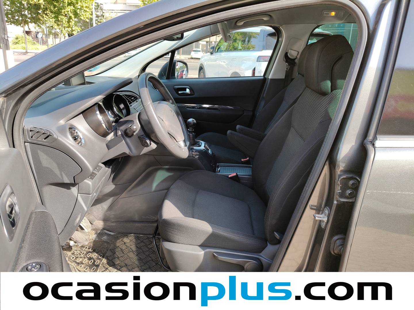 Foto asientos delanteros Peugeot 5008 Peugeot 5008 1.6 THP Sport Pack (156 CV)