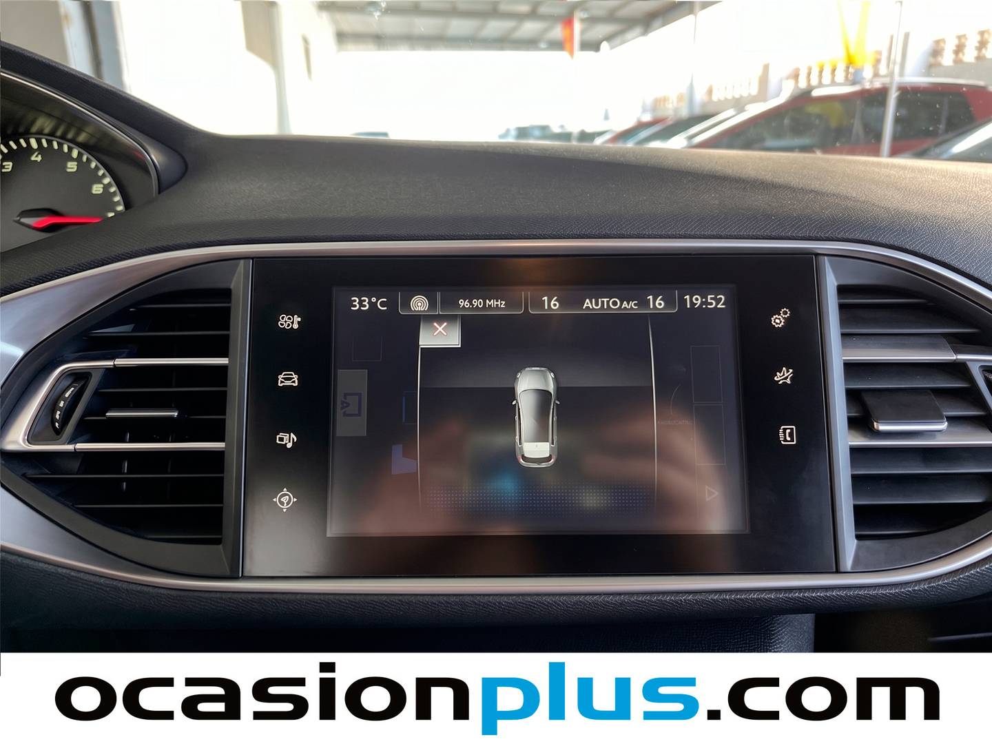 Equipamiento del Peugeot 308 Peugeot 308 PureTech 130 S&S Style EAT6 (130 CV)