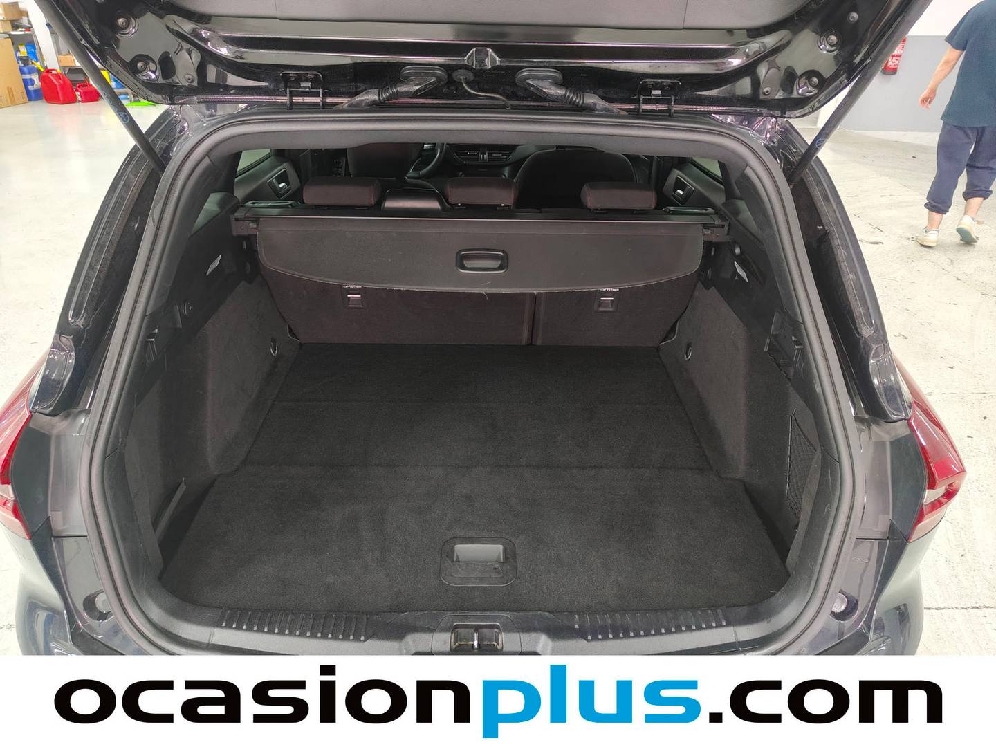 Fotos maletero Ford Focus Ford Focus SportBreak 1.0 Ecoboost MHEV ST-Line (125 CV)