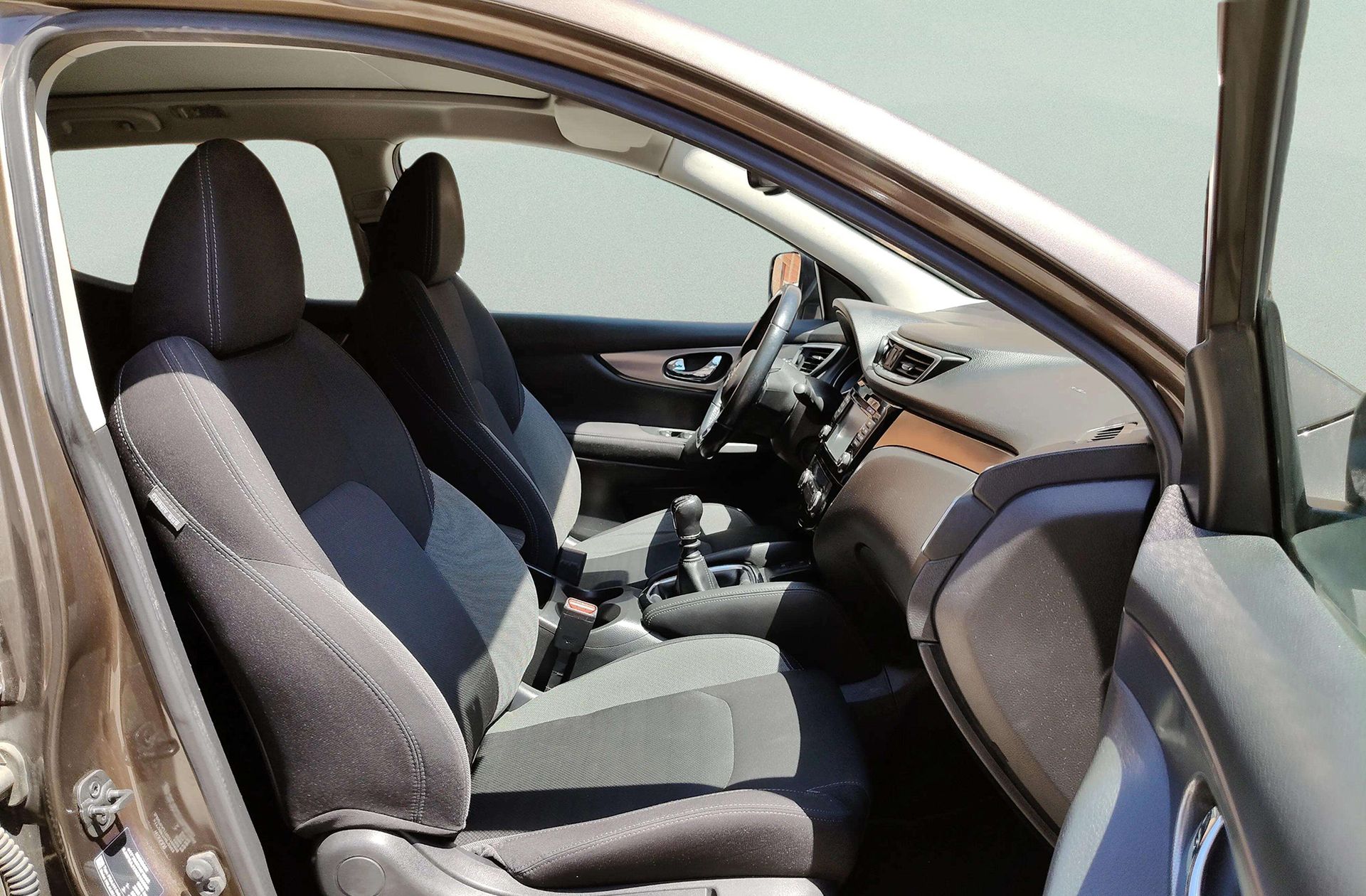 Nissan Qashqai DIG-T 115 N-Connecta - foto 18