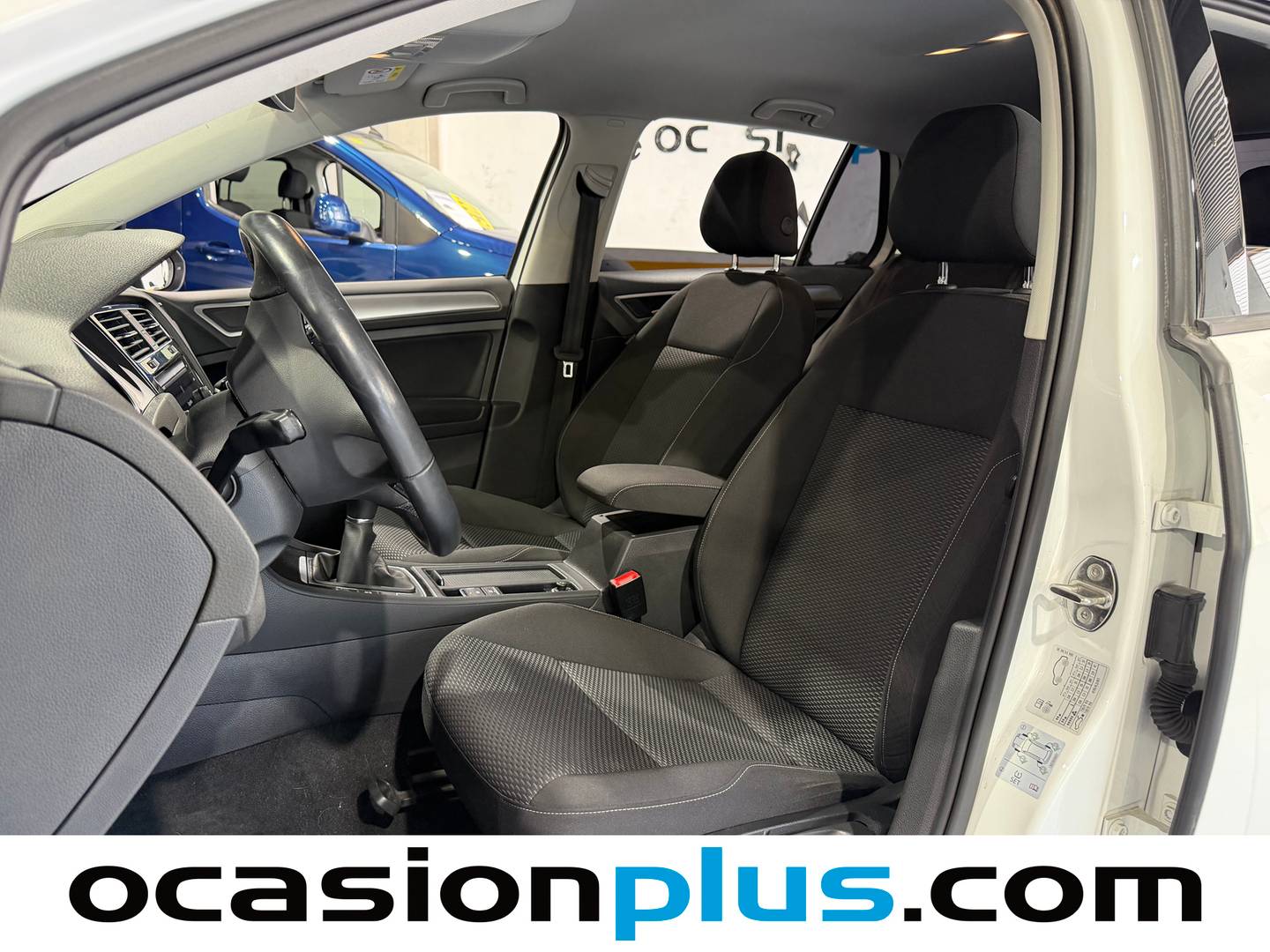 Foto asientos delanteros Volkswagen Golf Volkswagen Golf Ready2Go 1.0 TSI (115 CV)