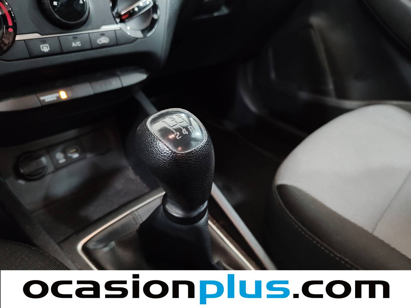 Hyundai i20 Hyundai i20 1.2 MPI Essence (75 CV) de segunda mano