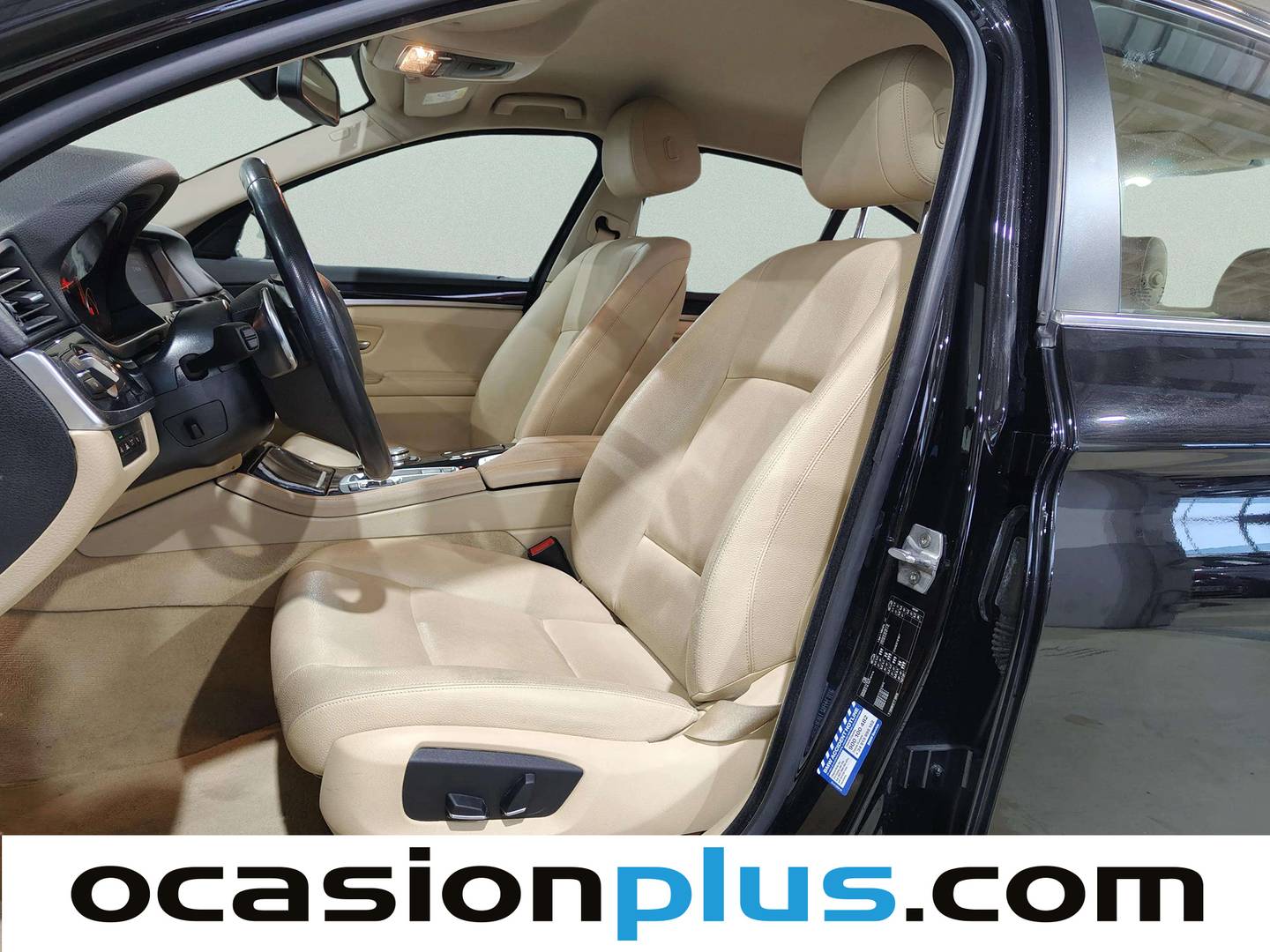 Foto asientos delanteros BMW Serie 5 BMW Serie 5 530d (258 CV)