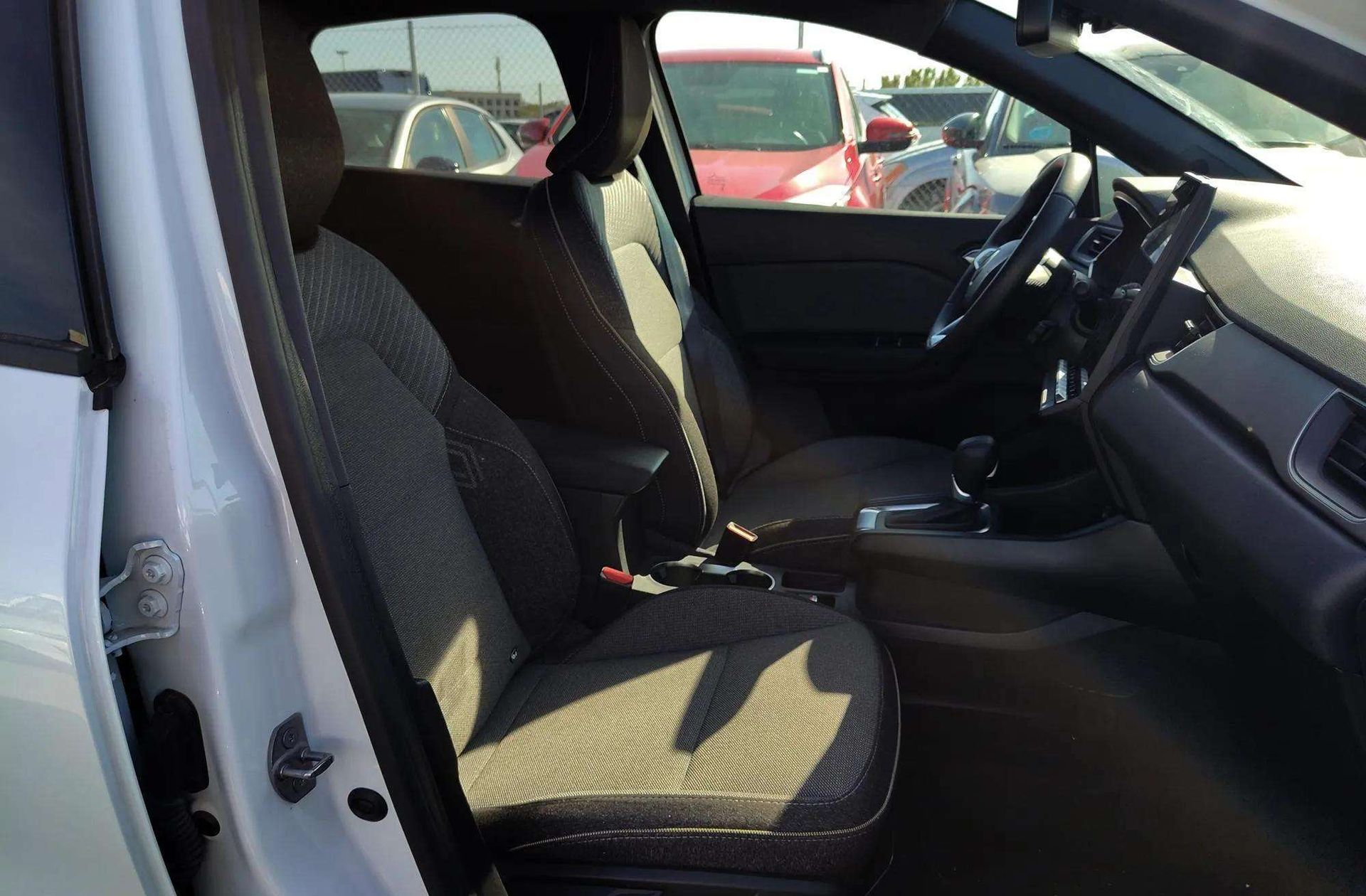 Renault Captur Techno E-Tech Híbrido - foto 22