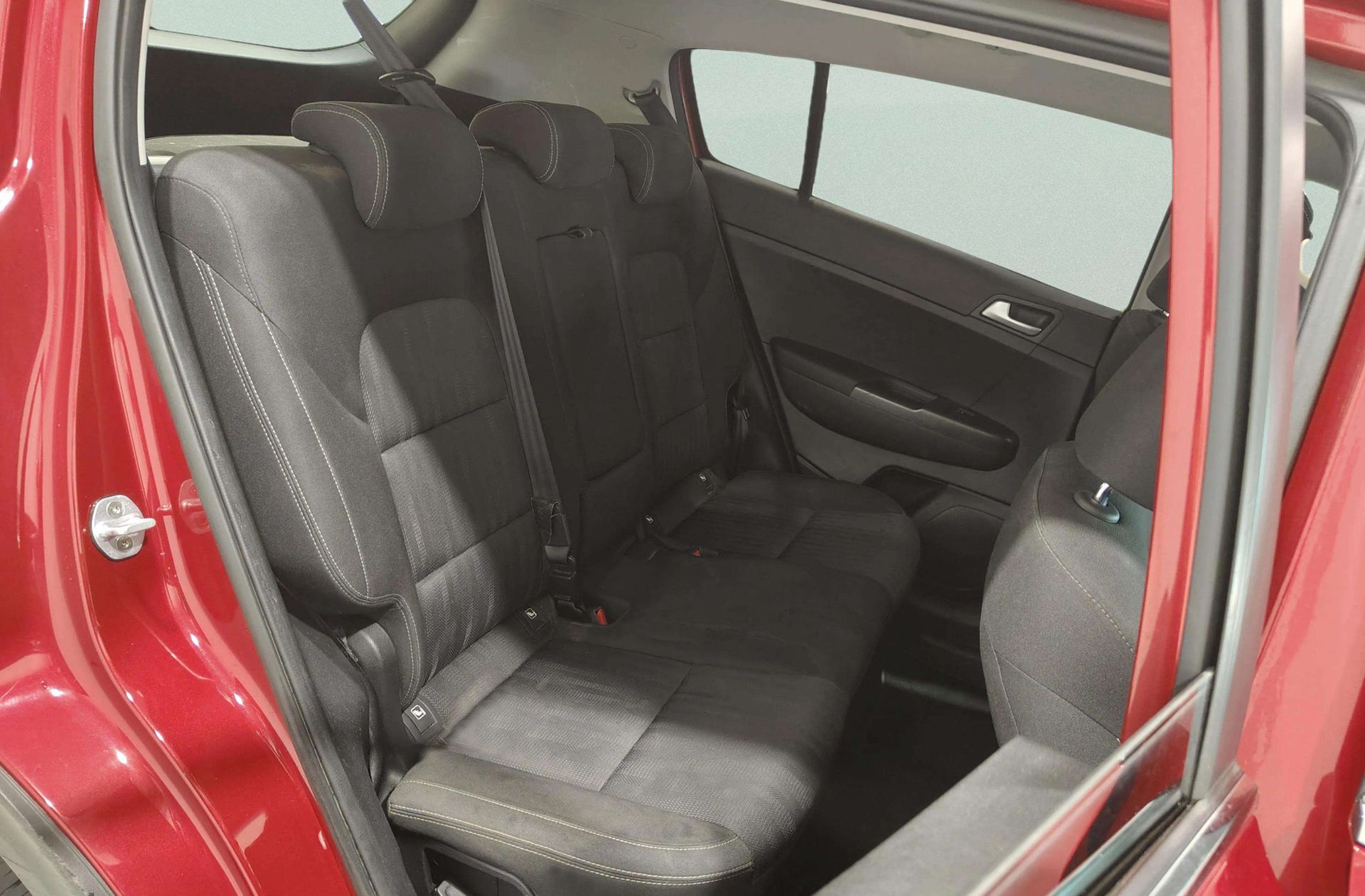 Kia Sportage 1.6 GDi Concept 4x2 - foto 16