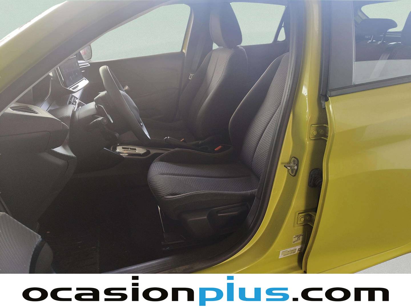 Foto asientos delanteros Peugeot 208 Peugeot 208 Style Hybrid 110 eDCS6 (110 CV)