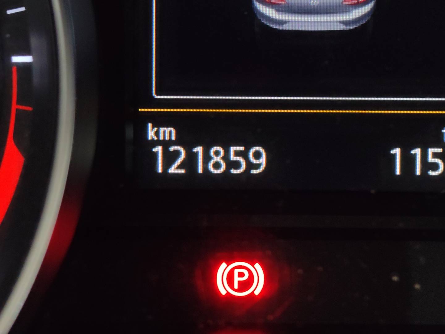 Foto Volkswagen Passat Volkswagen Passat Advance 1.6 TDI BMT (120 CV)