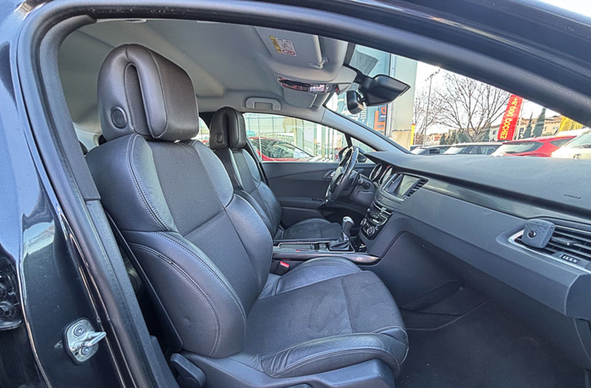Peugeot 508 1.6 THP Allure EAT6 - foto 18