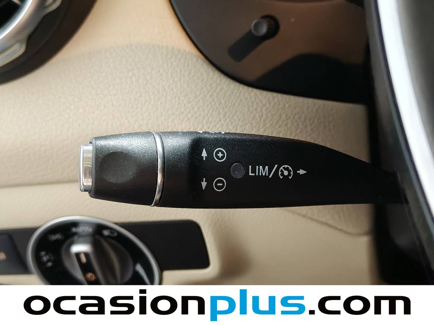 Foto Mercedes GLA Mercedes-Benz GLA 180  (122 CV)