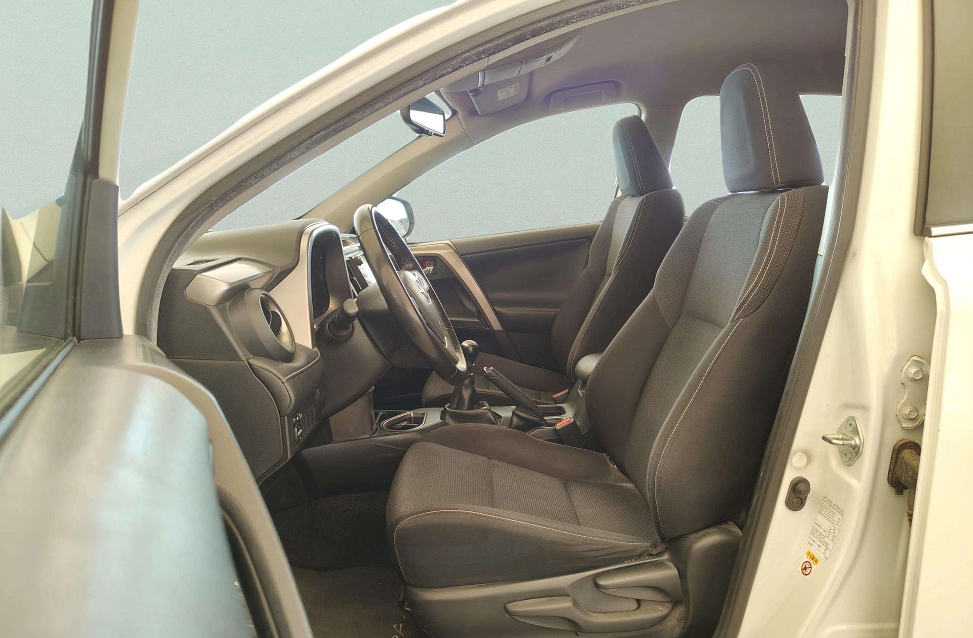 Toyota RAV4 150D 2WD Advance - foto 10