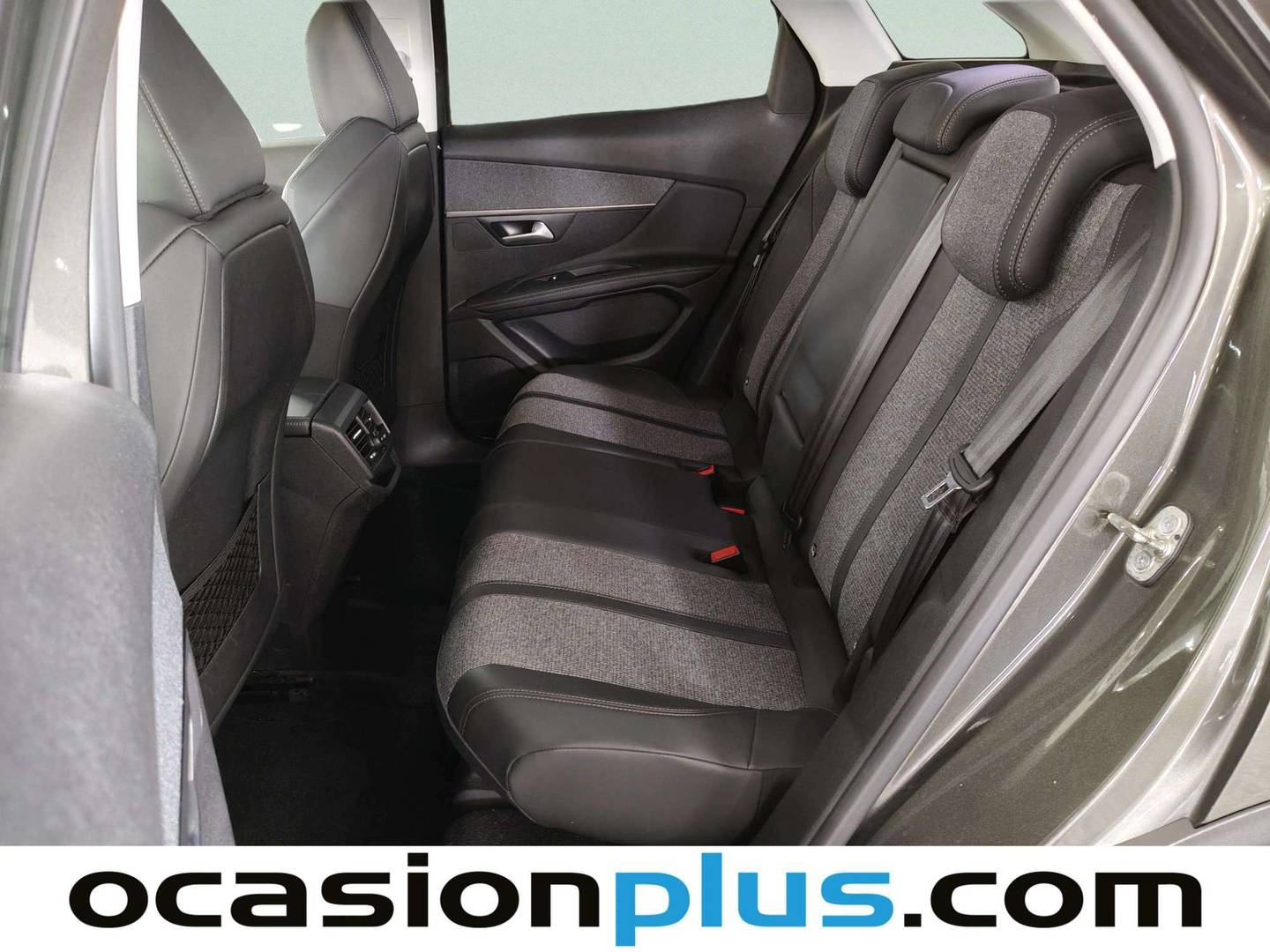 Foto asientos traseros Peugeot 3008 Peugeot 3008 PureTech 130 S&S Allure (130 CV)
