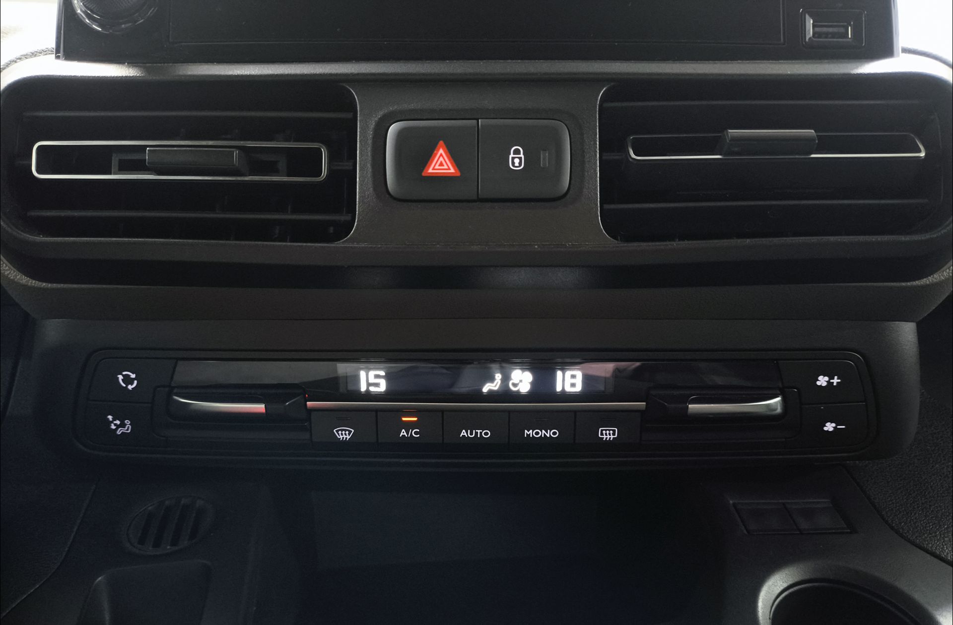 Peugeot Rifter BlueHDi 130 Active Standard - foto 29
