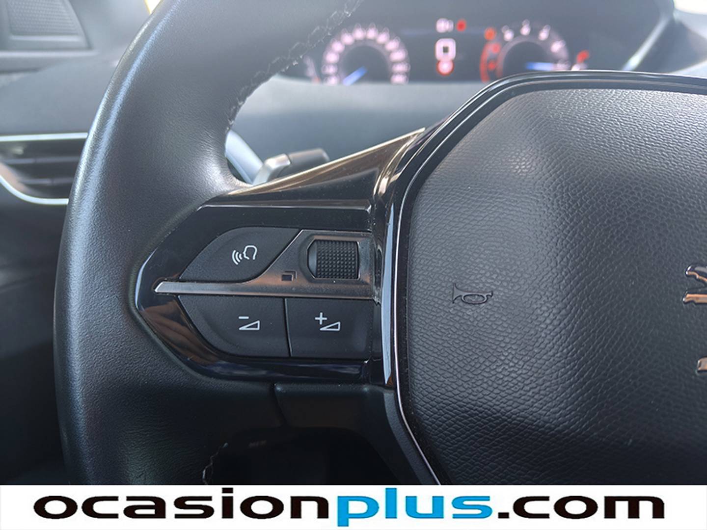 Foto Peugeot 3008 Peugeot 3008 PureTech 130 S&S Allure Pack EAT8 (130 CV)