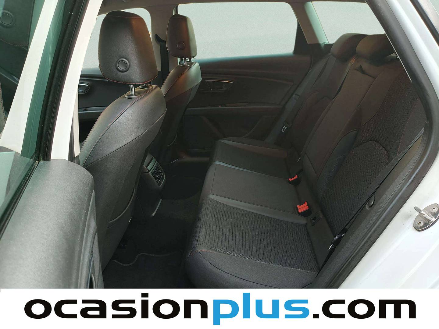 Foto asientos traseros Seat León SEAT León ST 1.8 TSI S&S FR (180 CV)