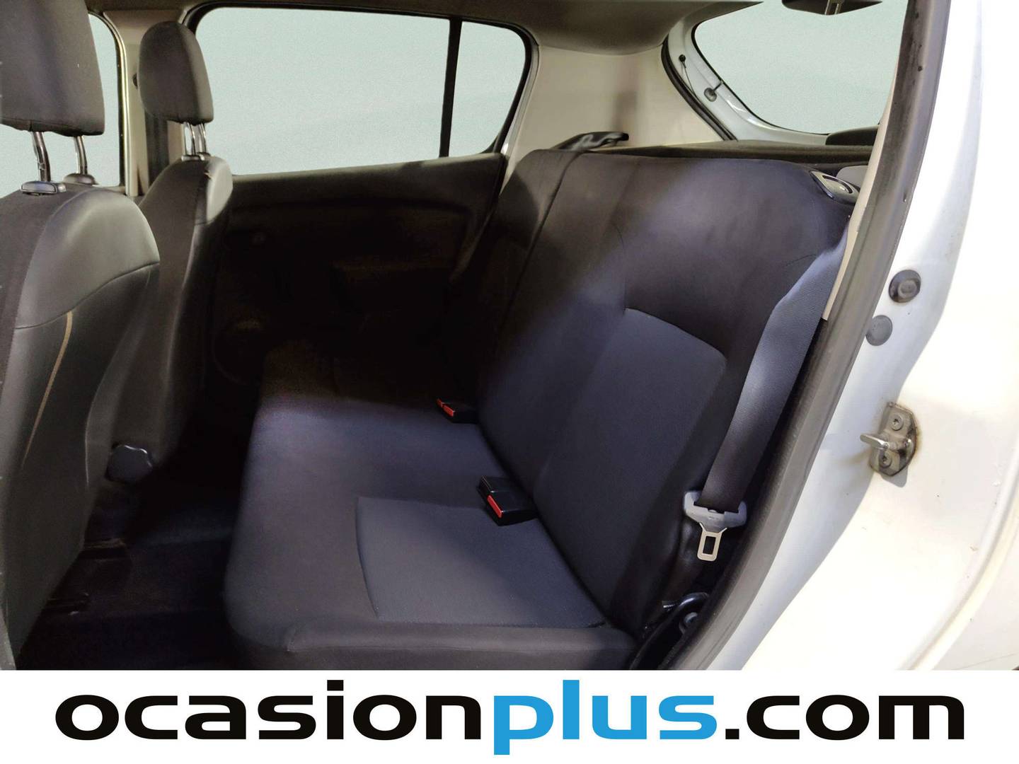Foto asientos traseros Dacia Sandero Dacia Sandero 1.2 Base (75 CV)
