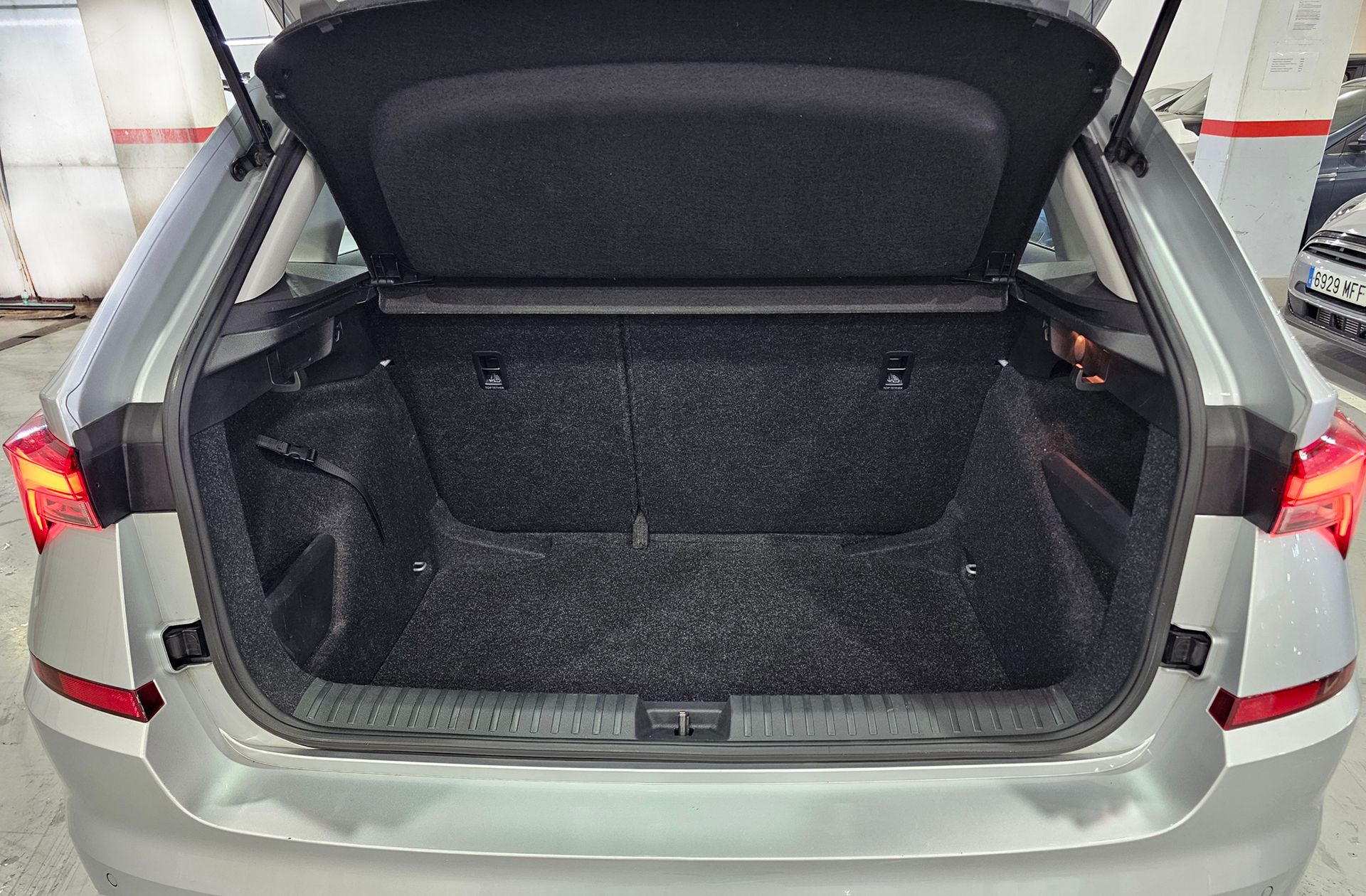 Škoda Kamiq 1.5 TSI Ambition DSG - foto 18