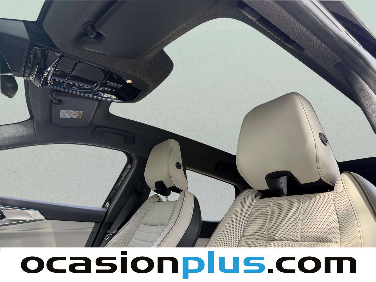 Equipamiento del Renault Espace Renault Espace E-Tech full hybrid Iconic (200 CV) 7 plazas