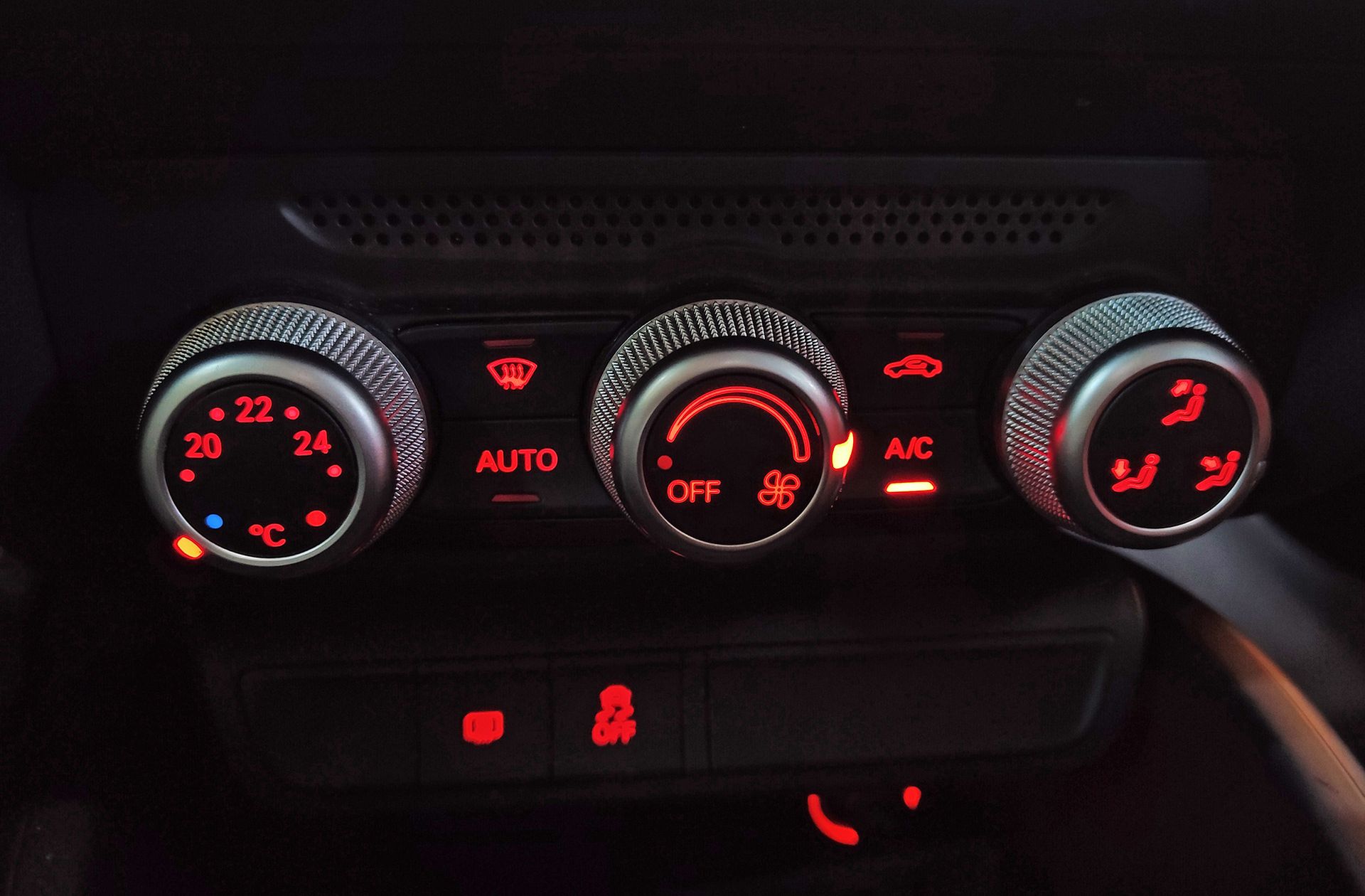 Audi A1 Sportback Adrenalin 1.6 TDI S-Line - foto 31
