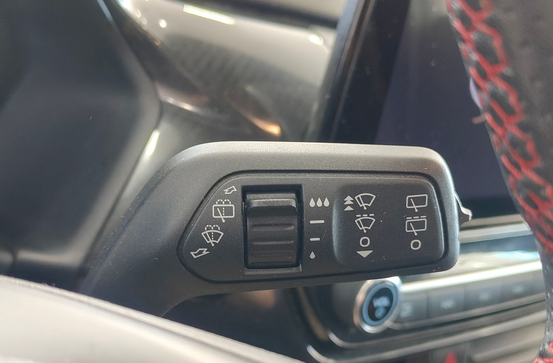 Ford Fiesta 1.0 EcoBoost MHEV ST-Line - foto 33