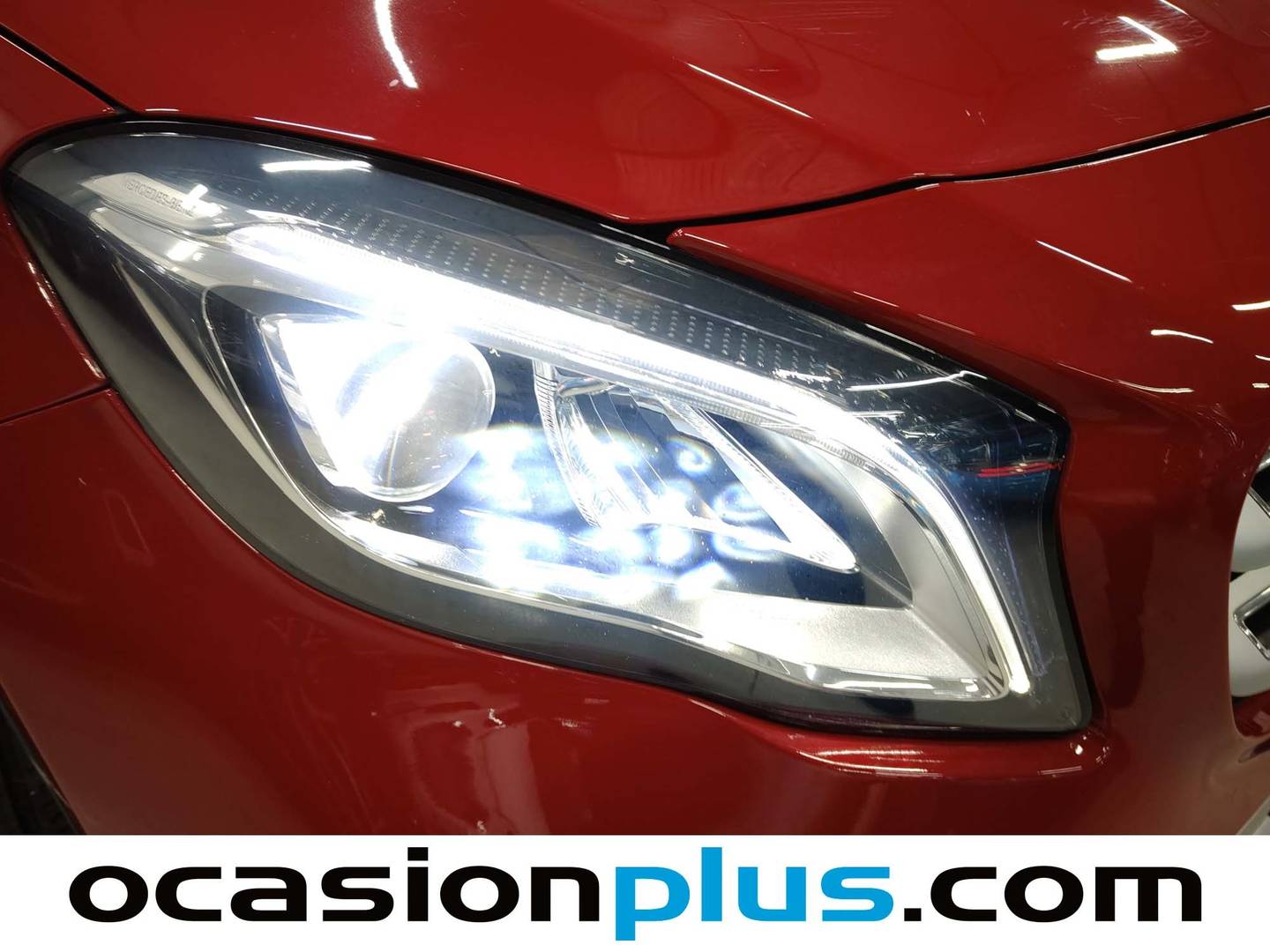 Foto Mercedes GLA Mercedes-Benz GLA GLA 180 (122 CV)