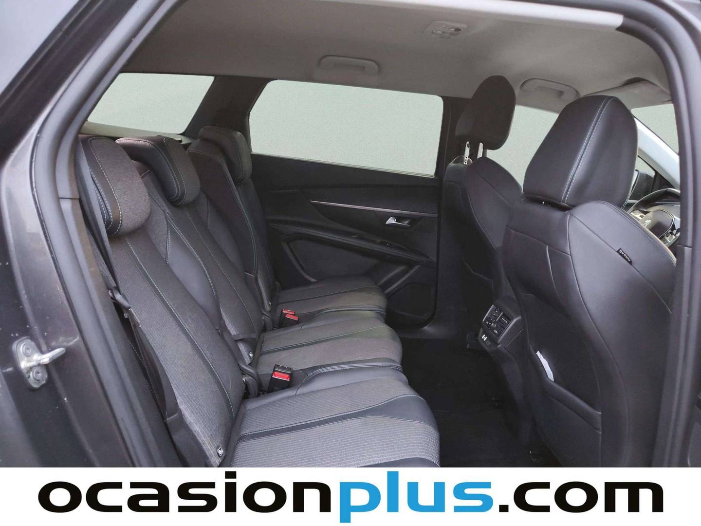 Foto Peugeot 5008 Peugeot 5008 PureTech 130 S&S Allure EAT8 (130 CV)