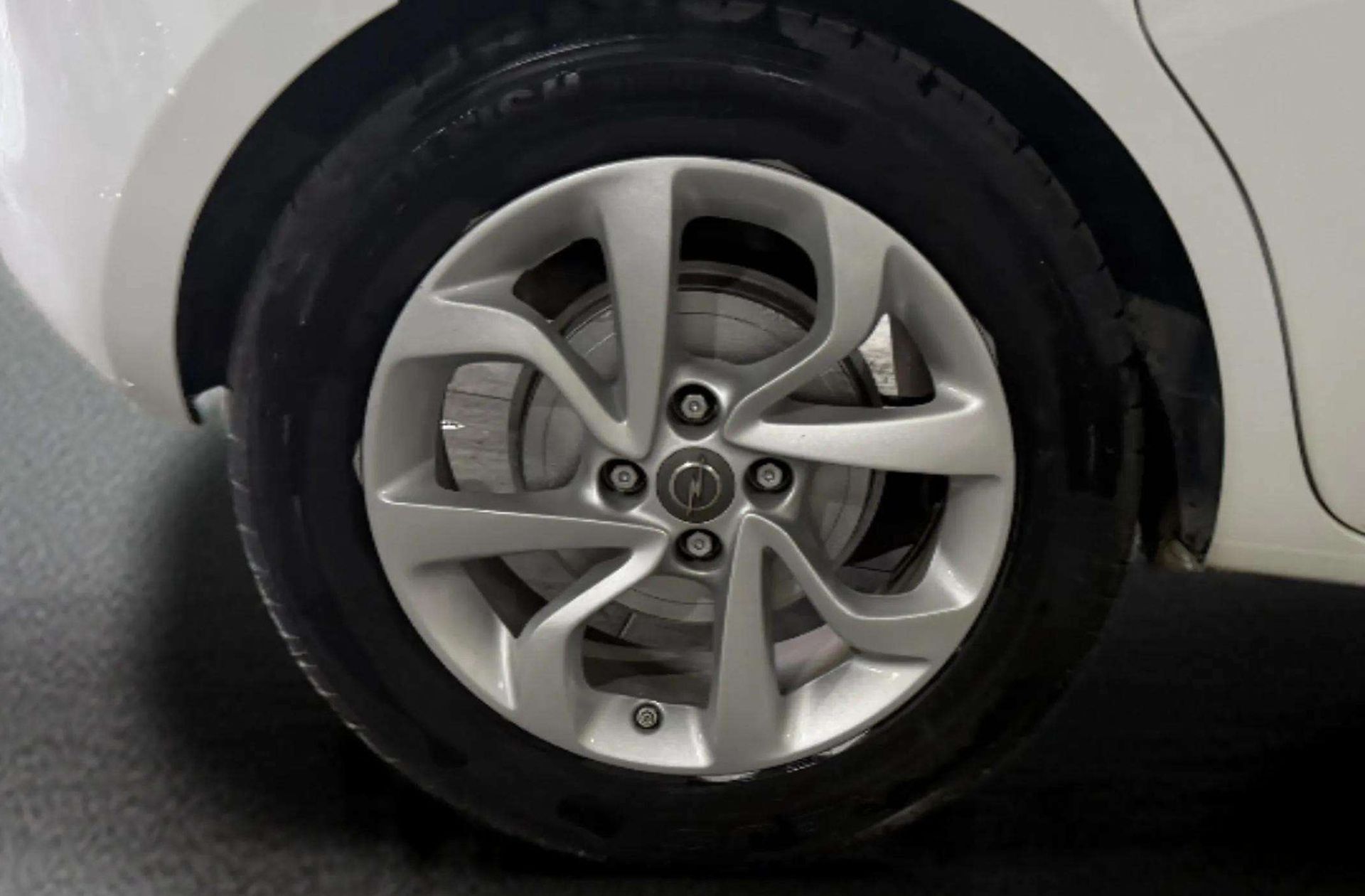 Opel Corsa 1.4 Selective - foto 30