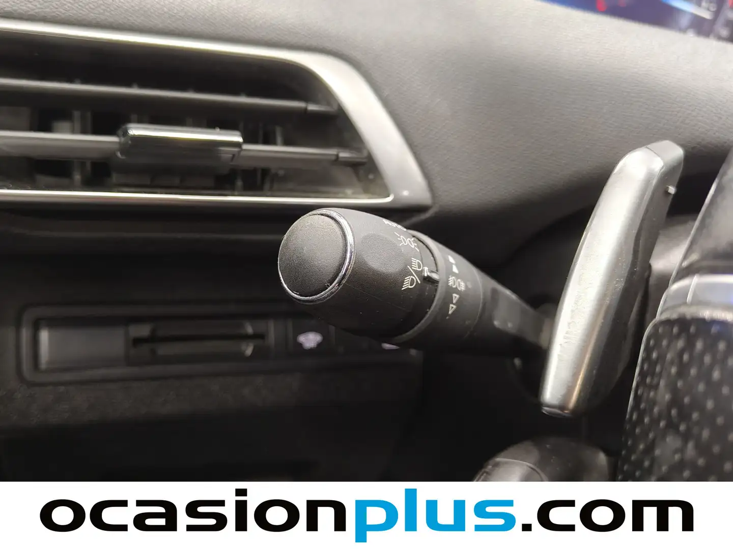 Foto Peugeot 3008 Peugeot 3008 BlueHDi 120 HP S&S GT-Line EAT6 (120 CV)