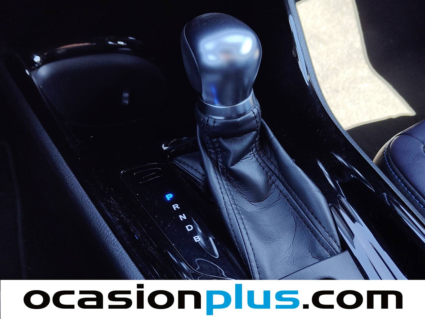 Toyota C-HR Toyota C-HR 1.8 125H Launch Edition (122 CV) de segunda mano