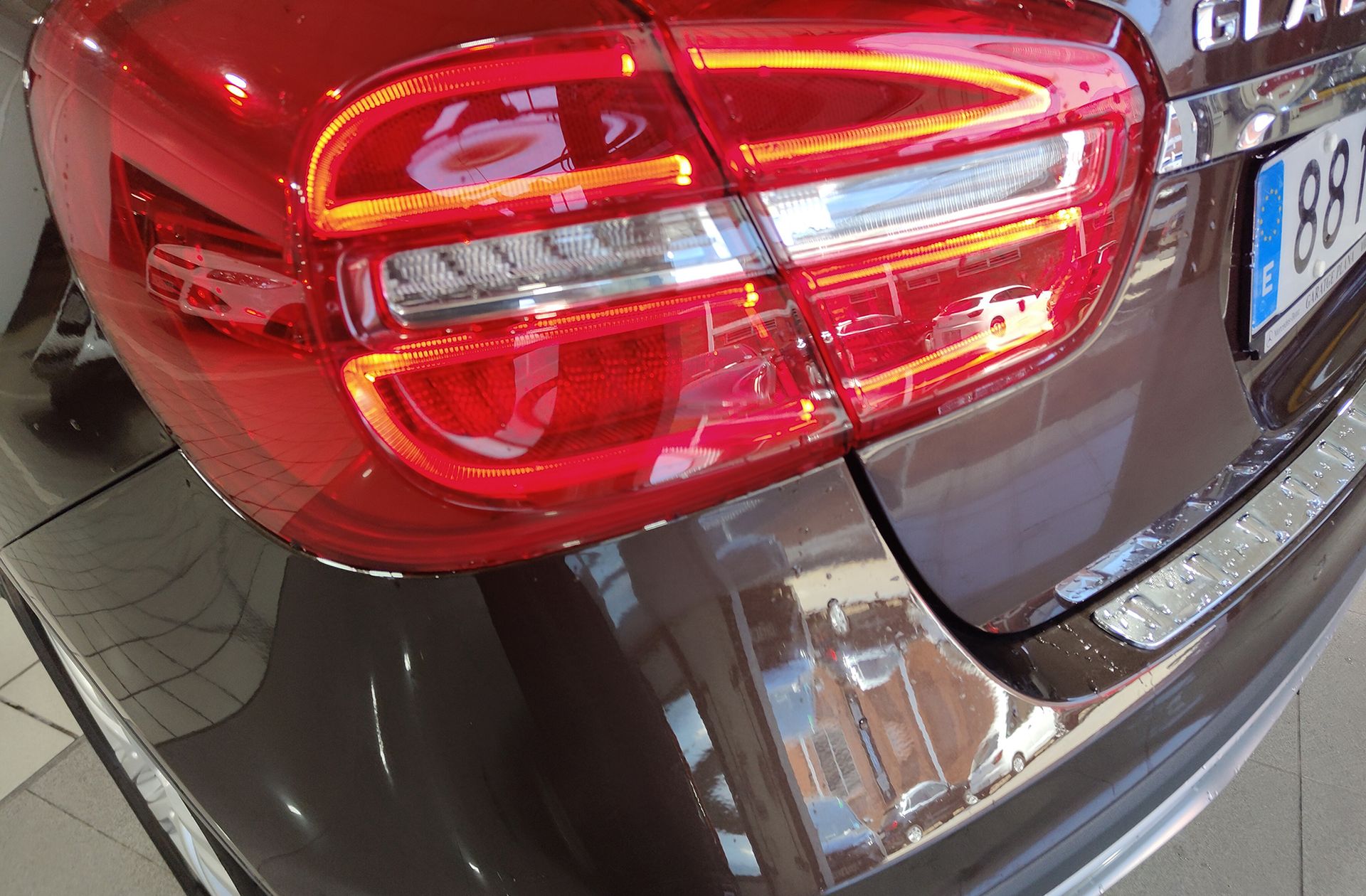 Mercedes-Benz GLA 250 4Matic Urban - foto 18