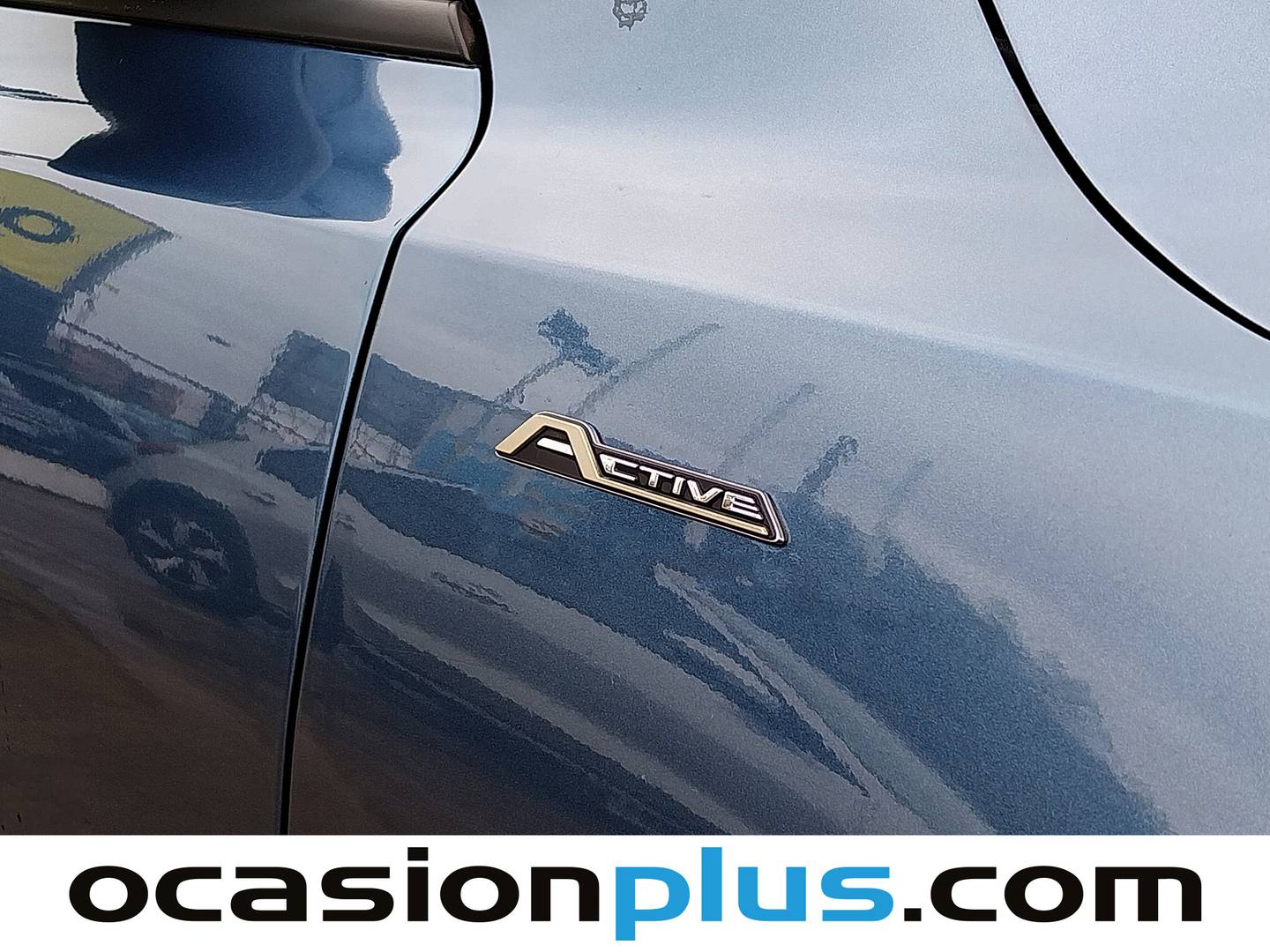 Extras y acabados del Ford Focus Ford Focus 1.0 Ecoboost MHEV Active Auto (155 CV)