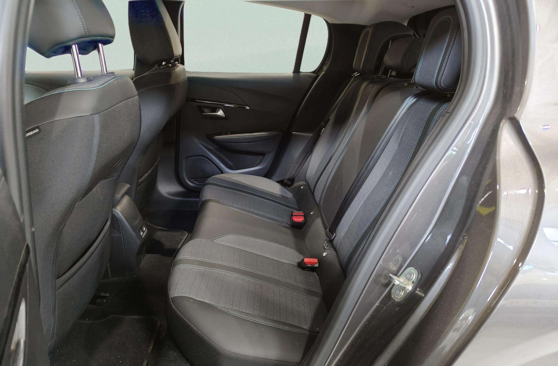 Peugeot 208 PureTech 100 Allure Pack - foto 12