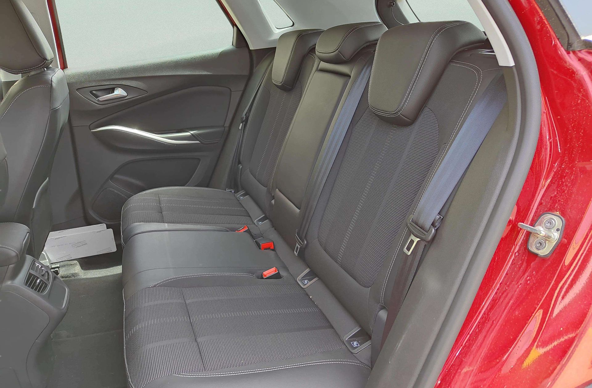 Opel Grandland 1.2 Turbo XHT GS - foto 15