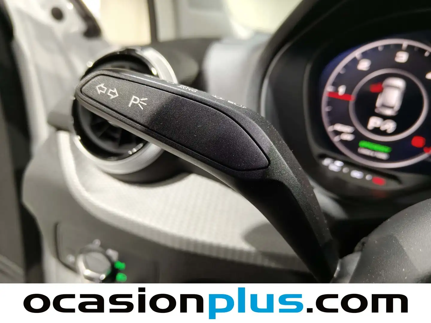 Foto Audi Q2 Audi Q2 Black Line 35 TDI  Pack S-line (150 CV) S tronic