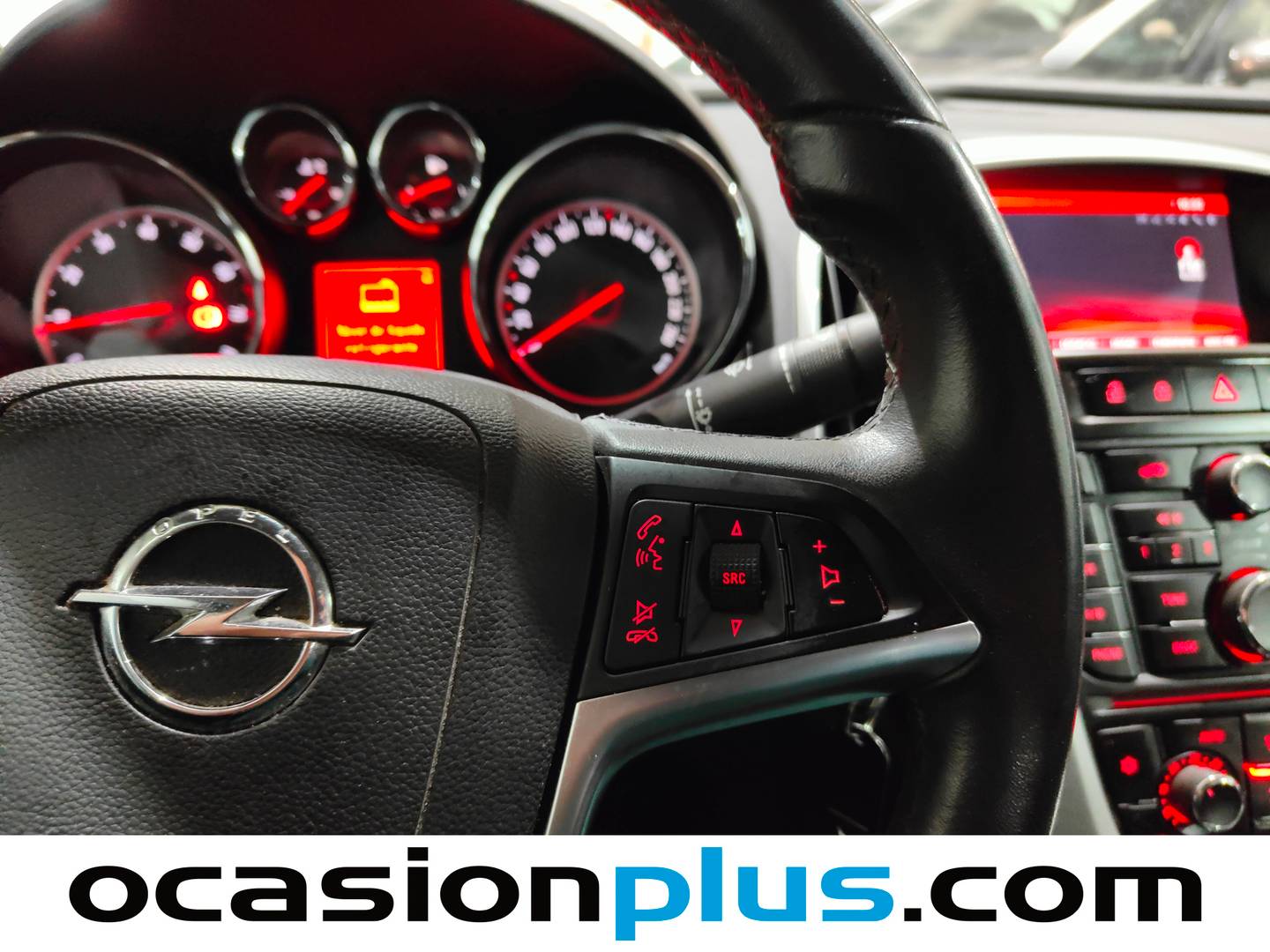 Foto Opel Astra Opel Astra 1.4 Turbo Sedan Selective (140 CV)