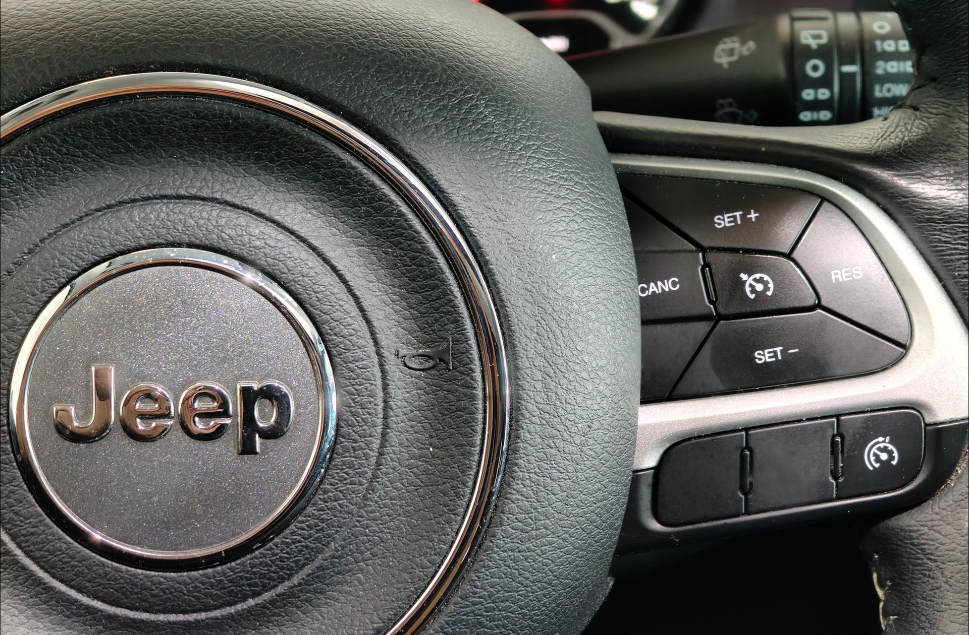 Jeep Renegade 2.0 MultiJet Limited 4x4 AD Low - foto 31