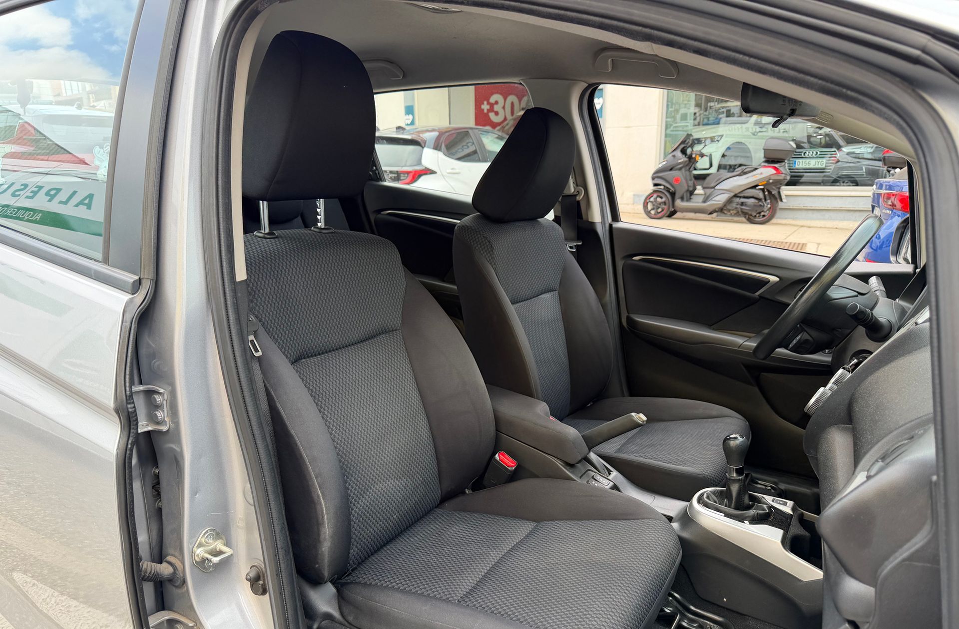 Honda Jazz 1.3 i-VTEC Comfort - foto 15