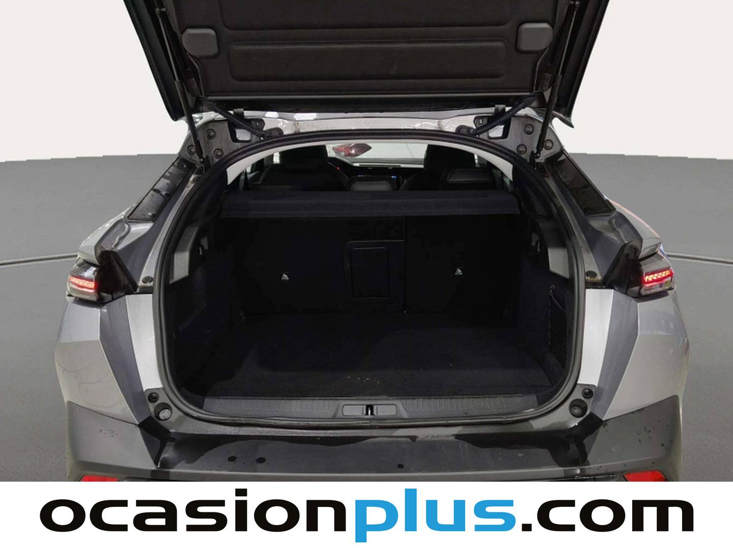 Foto Peugeot 408 Peugeot 408 Allure PHEV 180 e-EAT8  (181 CV)