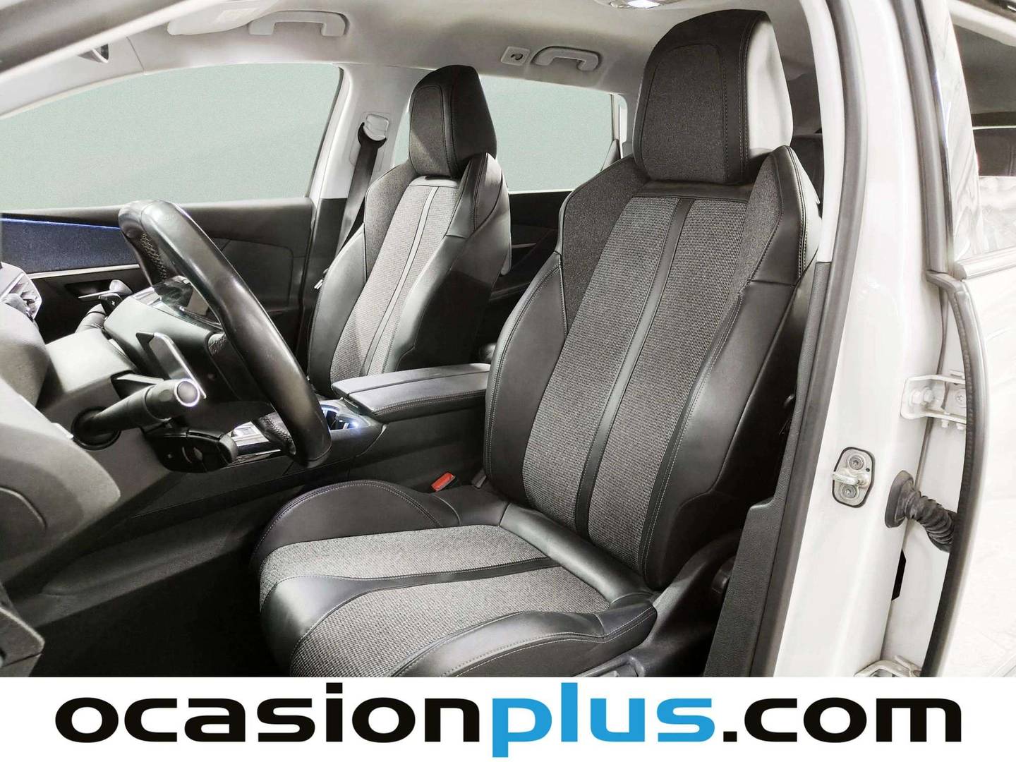 Foto asientos delanteros Peugeot 5008 Peugeot 5008 BlueHDi 130 S&S Allure 7 Plazas (130 CV) EAT8