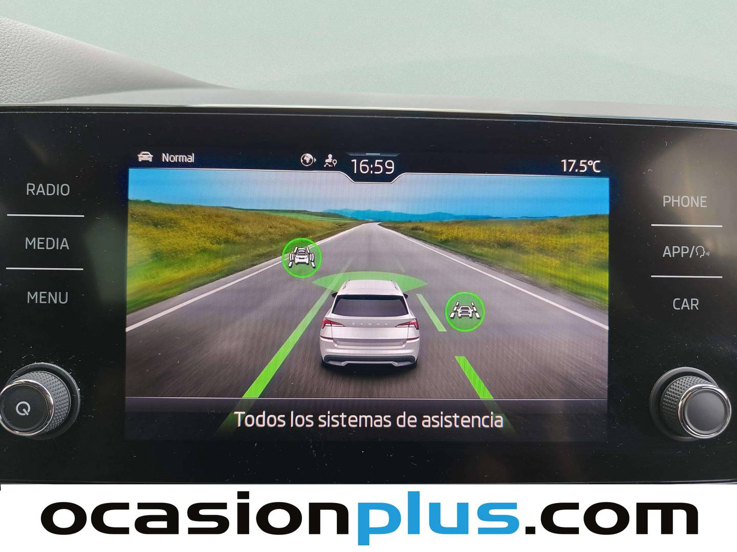 Acabados Skoda Kamiq Skoda Kamiq 1.0 TSI Sport (110 CV)