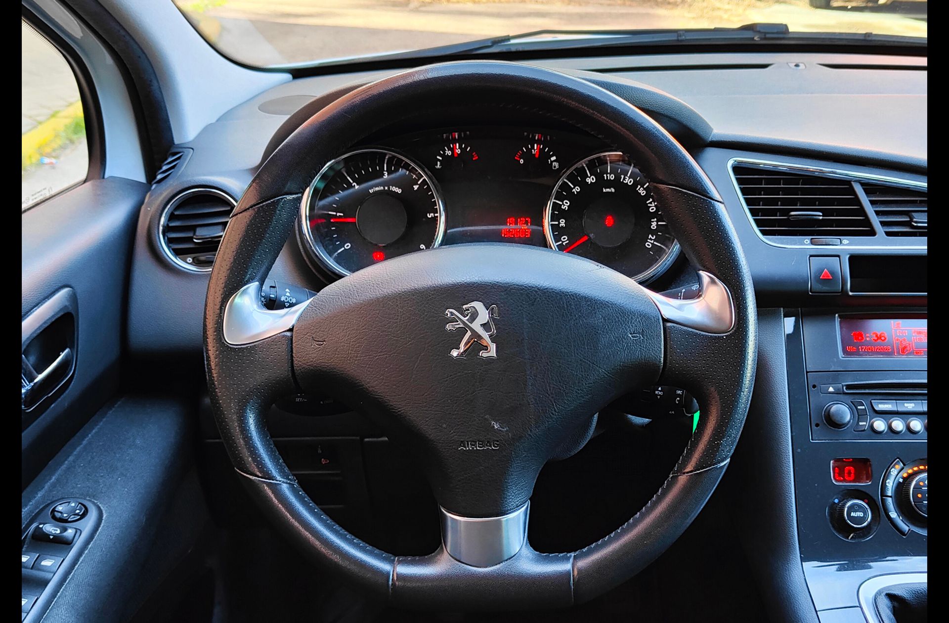 Peugeot 3008 1.6 BlueHDi FAP Style - foto 19