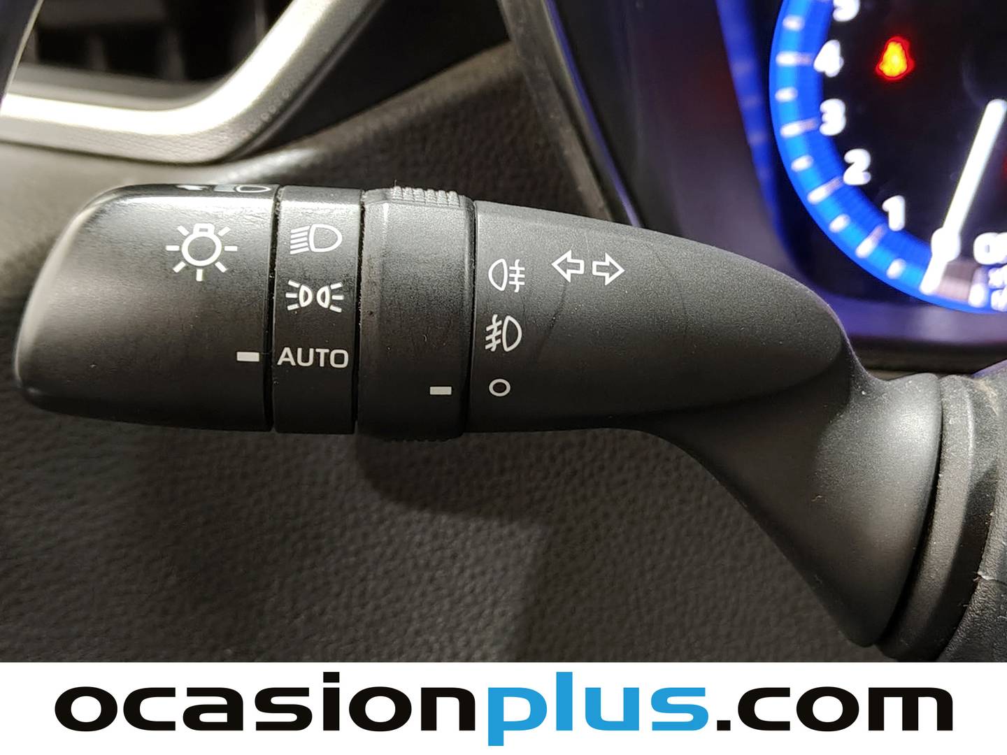 Acabados Toyota Corolla Toyota Corolla Touring Sports 180H Feel! E-CVT (180 CV)