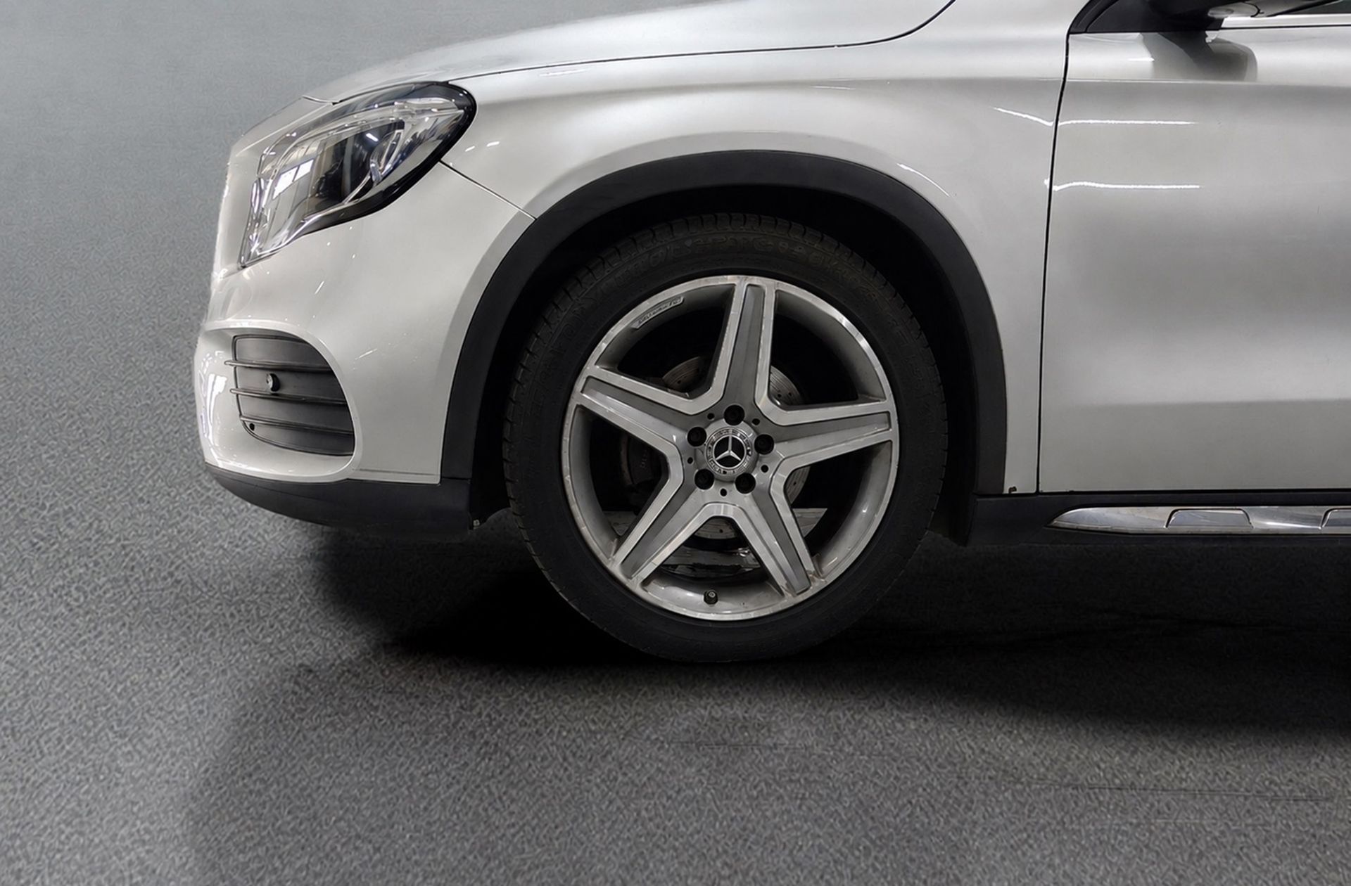 Mercedes-Benz GLA 180 Pack AMG - foto 35