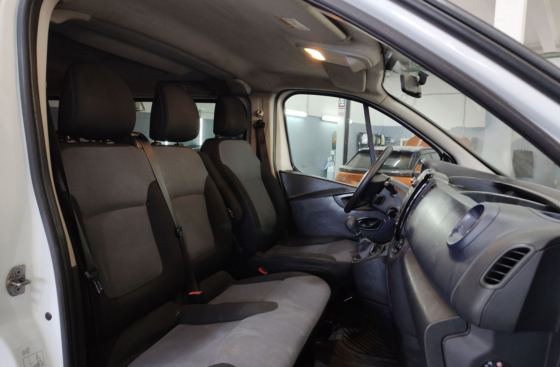 Opel Vivaro Combi 1.6 CDTI Biturbo 27 L1 9 plazas - foto 14