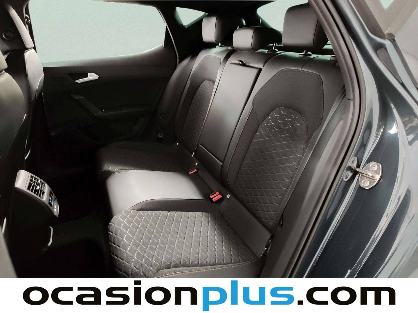 Foto Seat León SEAT León 1.5 eTSI S&S FR DSG (150 CV)