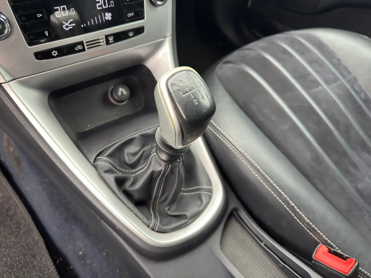 Foto Lancia Delta Lancia Delta 2.0 Multijet DPF Oro (165 CV)