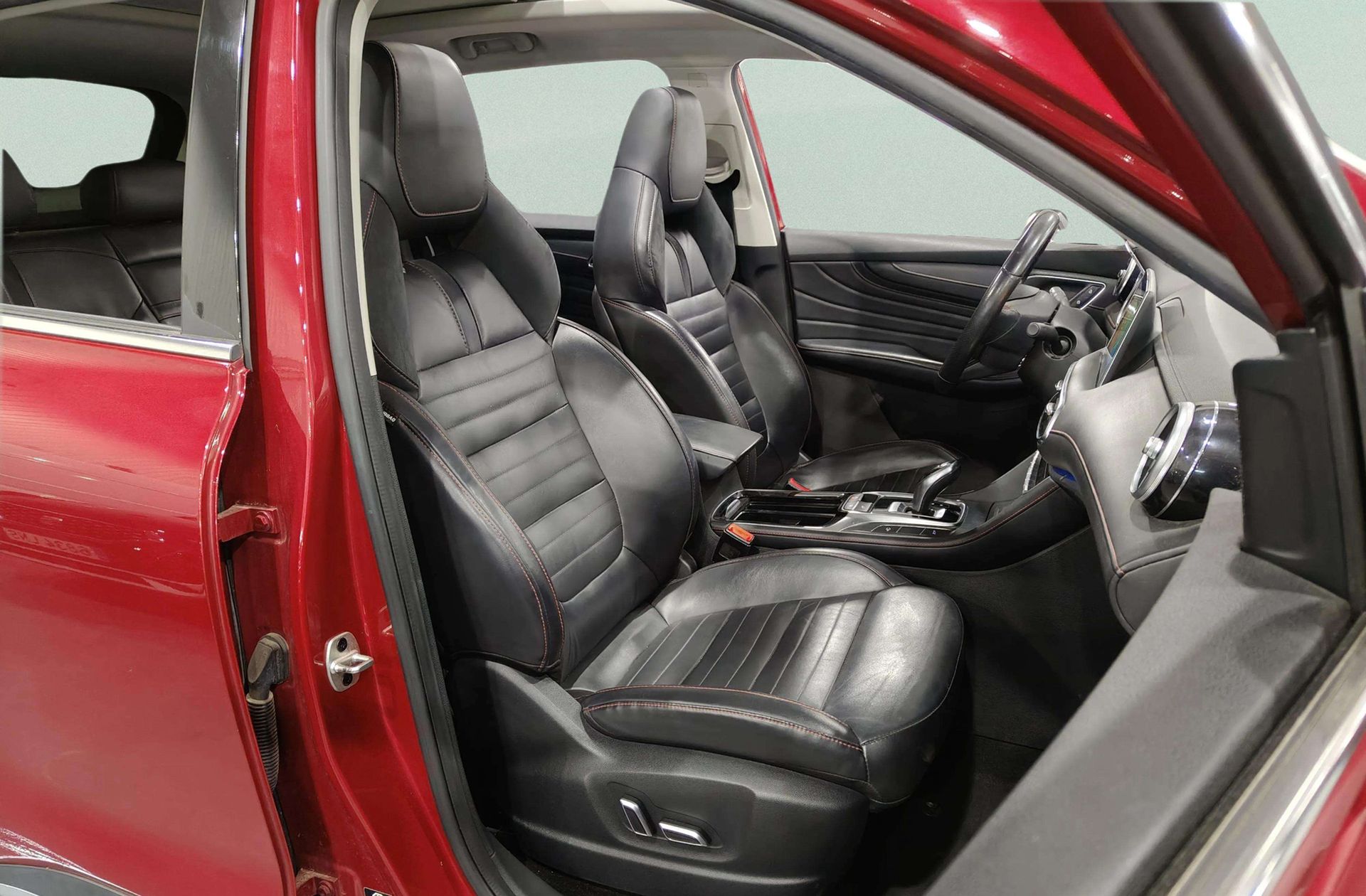 MG EHS 1.5 T-GDi PHEV Luxury - foto 22