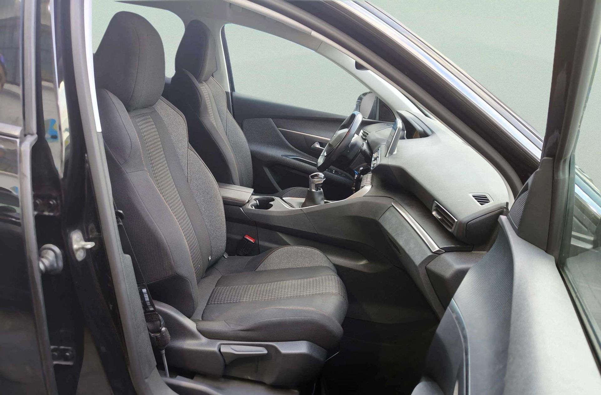 Peugeot 3008 BlueHDi 130 Active - foto 19